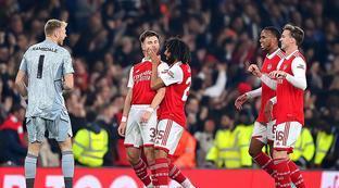 球不仅拉开 球不仅拉开