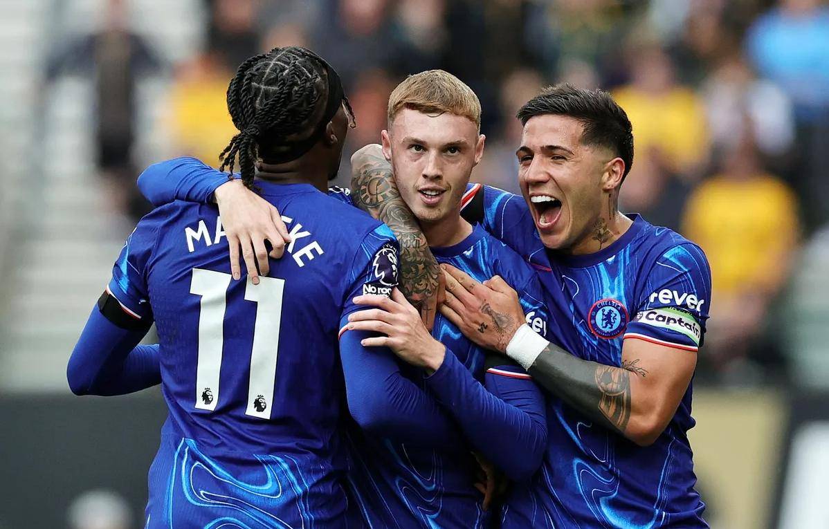 巴萨目前正 巴萨目前正