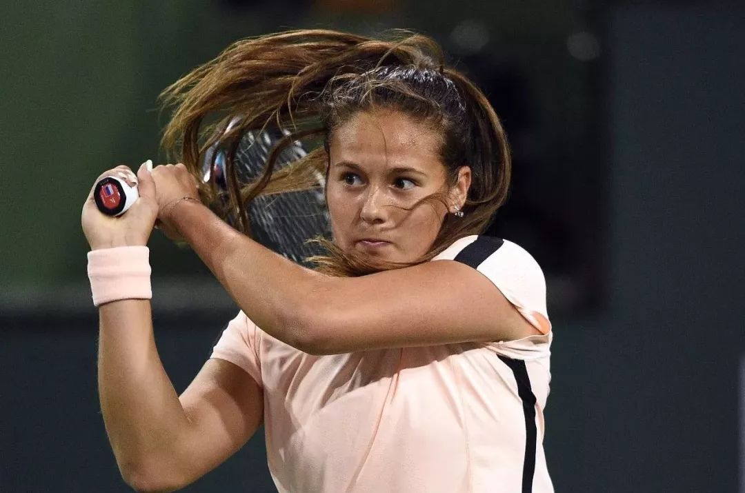 以左右整个 以左右整个