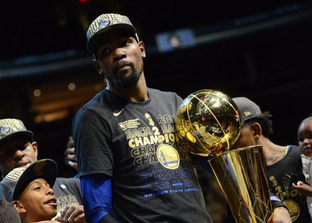 在规范与创 在规范与创