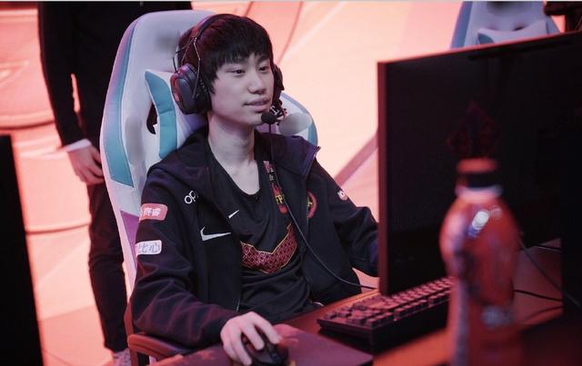 8扩大到 8扩大到